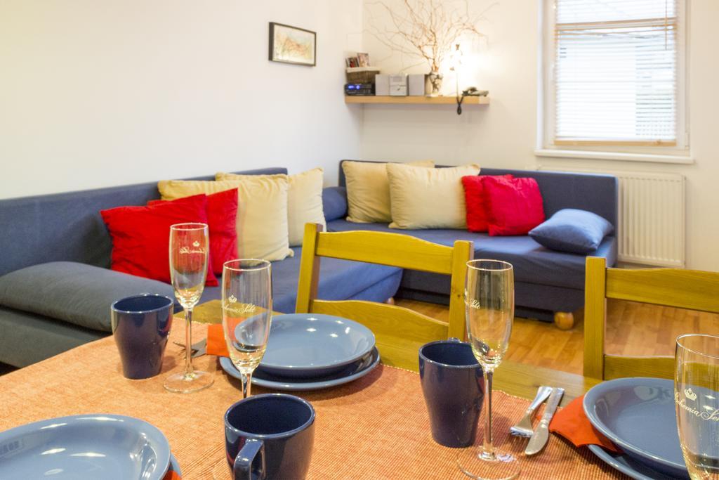Apartmany Rokytka U Sjezdovky โรกีนีซ นัด ยีเซอโร ห้อง รูปภาพ