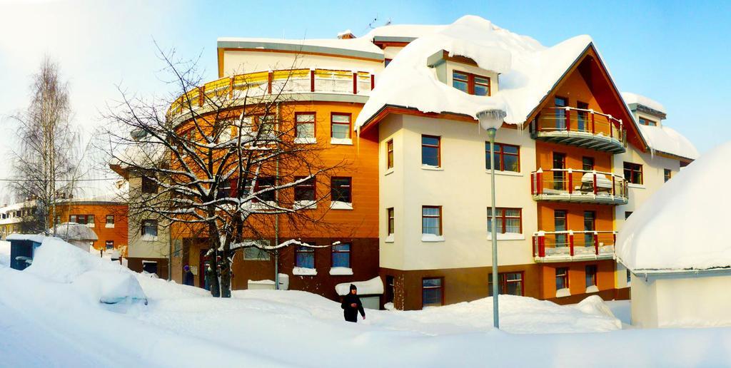 Apartmany Rokytka U Sjezdovky โรกีนีซ นัด ยีเซอโร ภายนอก รูปภาพ