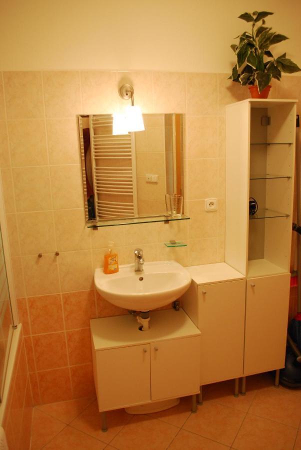 Apartmany Rokytka U Sjezdovky โรกีนีซ นัด ยีเซอโร ภายนอก รูปภาพ